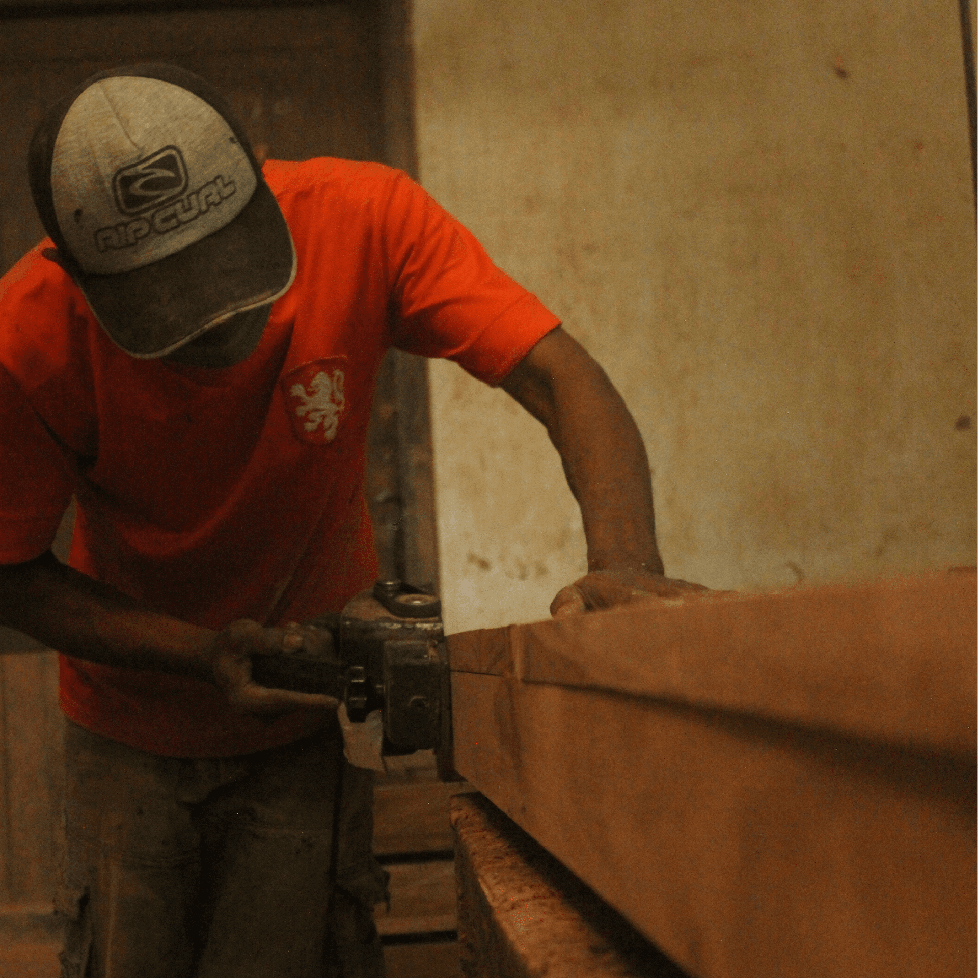 Assembly and finishing of furniture pieces